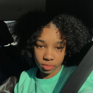 Meet your Posher, Shakura